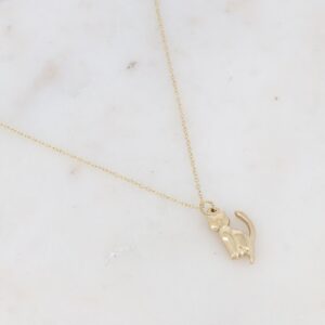 Collier acier doré, pendentif Chat, 20 x 12 mm